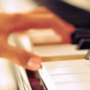 国产亚洲自在精品久久
