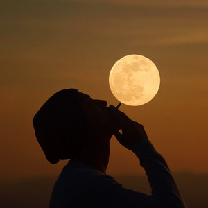 国产亚洲自在精品久久
