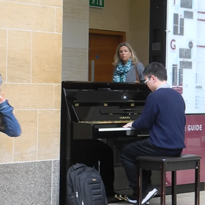 国产亚洲自在精品久久
